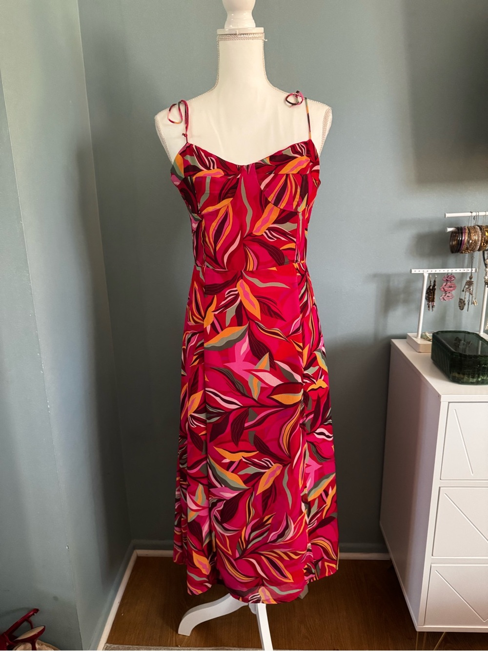 NWT VERNACULAR Pink Tropical Print Shoulder Tie Slip Dress Medium